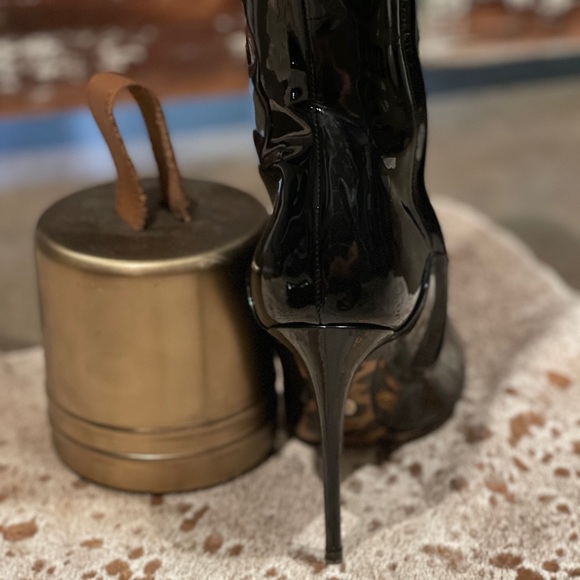 Dolce & Gabbana Black Patent Boots - Picture 3 of 6